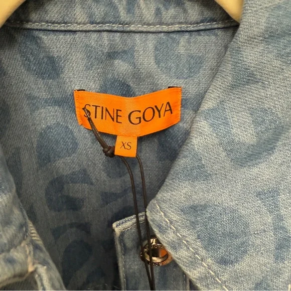 Stine Goya
cropped denim jacket new with tags size XS - Picture 4 of 6